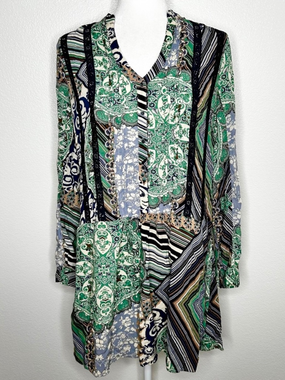 Tiny Anthropologie Green Patchwork Mixed Print Long Sleeve Mini Dress Size XS